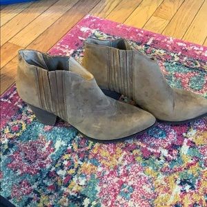 Splendid tan booties